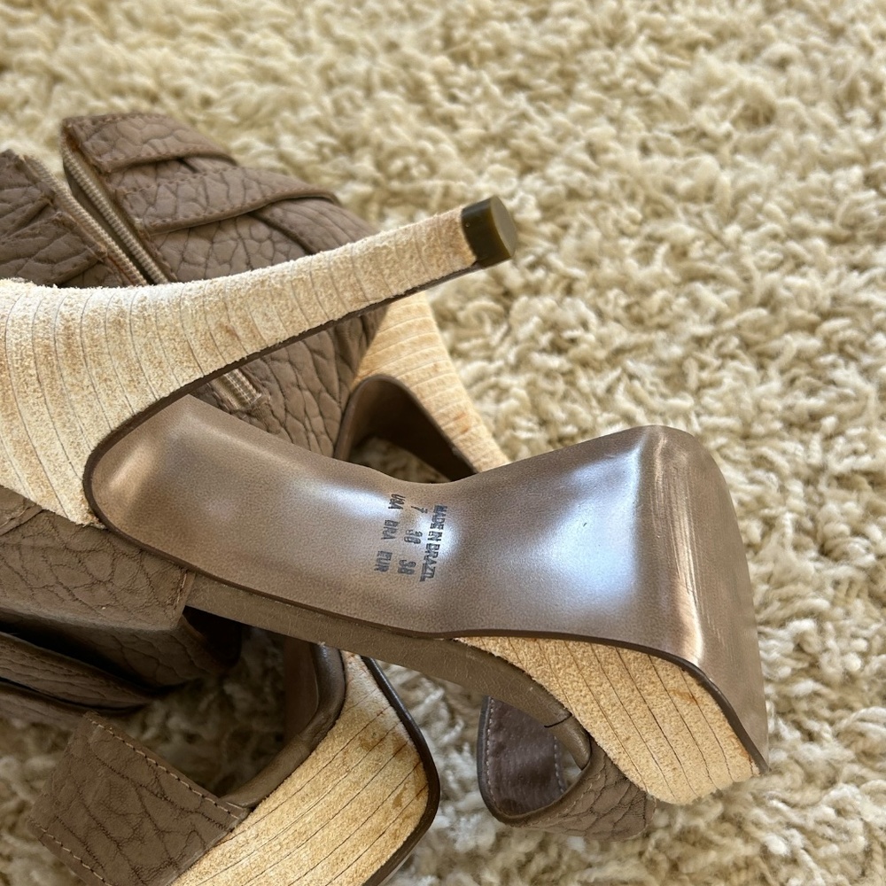Shoes - Picture 3 of 3